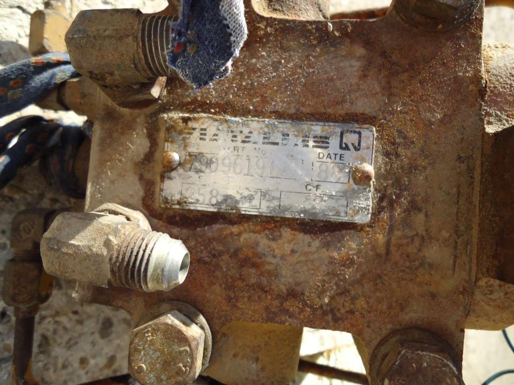 Distributore frizione di sterzo per Fiat Allis FL10E Foto 3