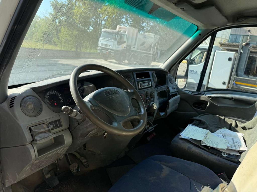 Iveco DAILT 35E4 Foto 8