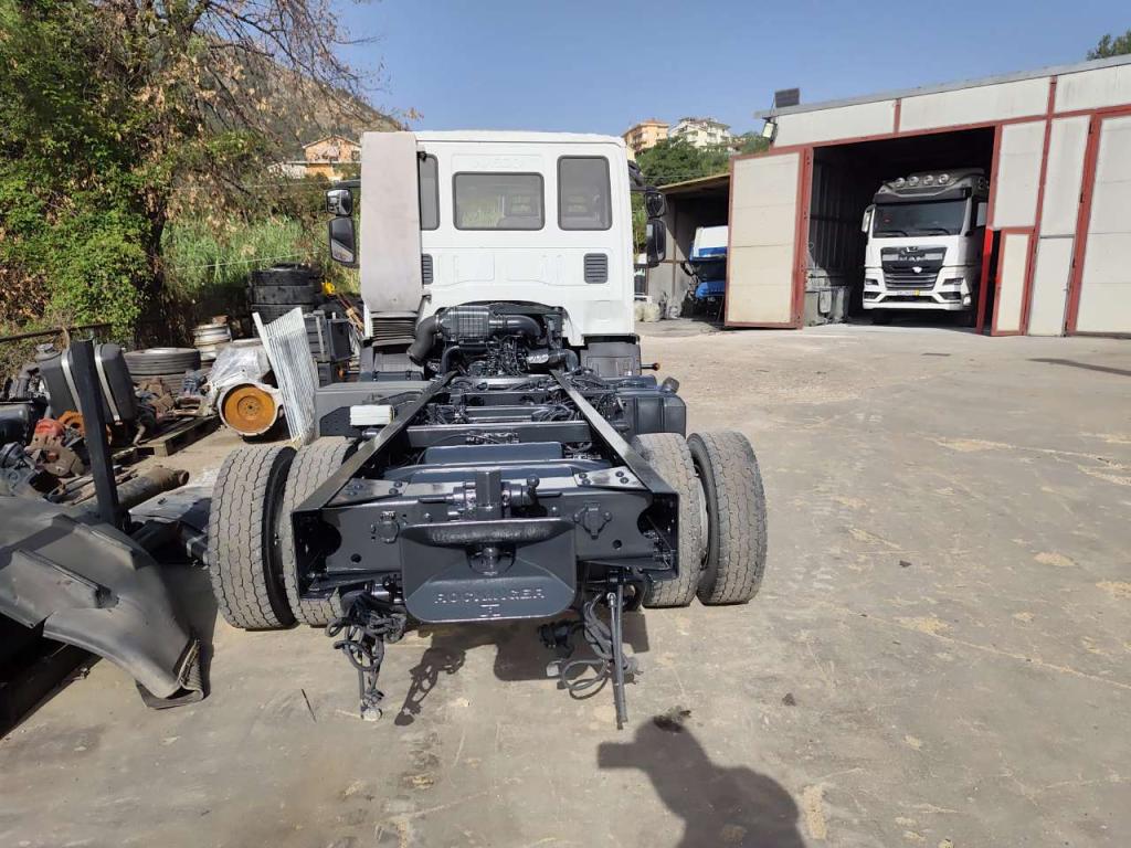 Iveco EUROCARGO CUBE 80E22P Foto 16