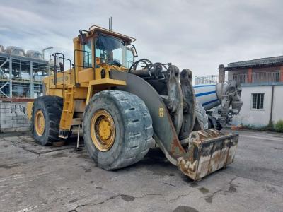 Volvo L330E