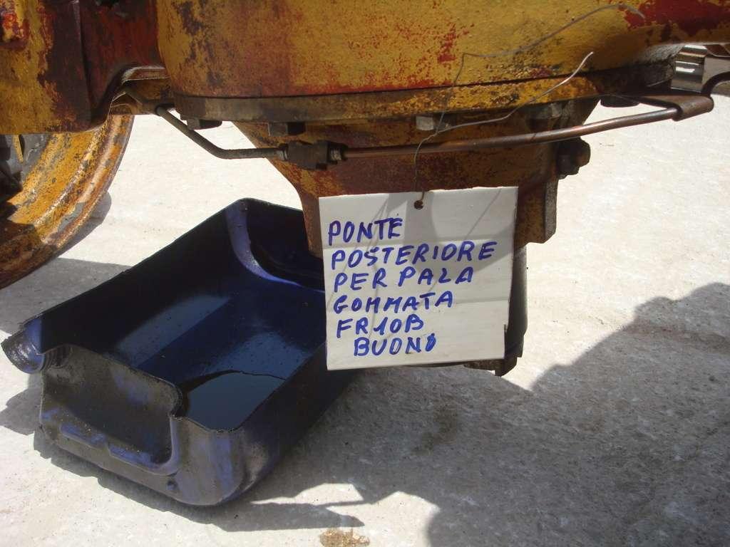 Assale posteriore per PALA GOMMATA FR10B Foto 1
