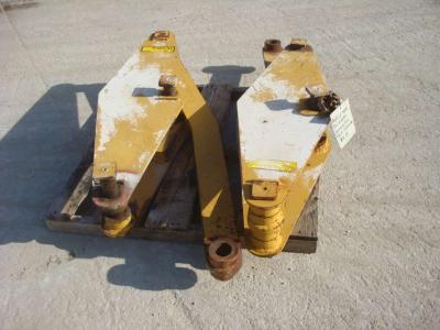 Biella e staffe richiamo benna per PALA GOMMATA FR12 in vendita da OLM 90 Srl