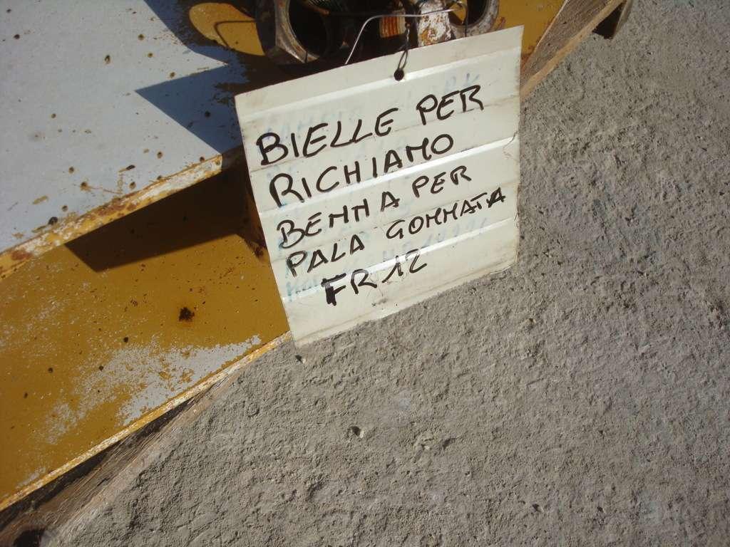 Biella e staffe richiamo benna per PALA GOMMATA FR12 Foto 4