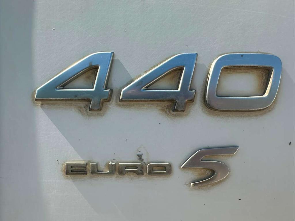Volvo FM 12 440 Foto 9