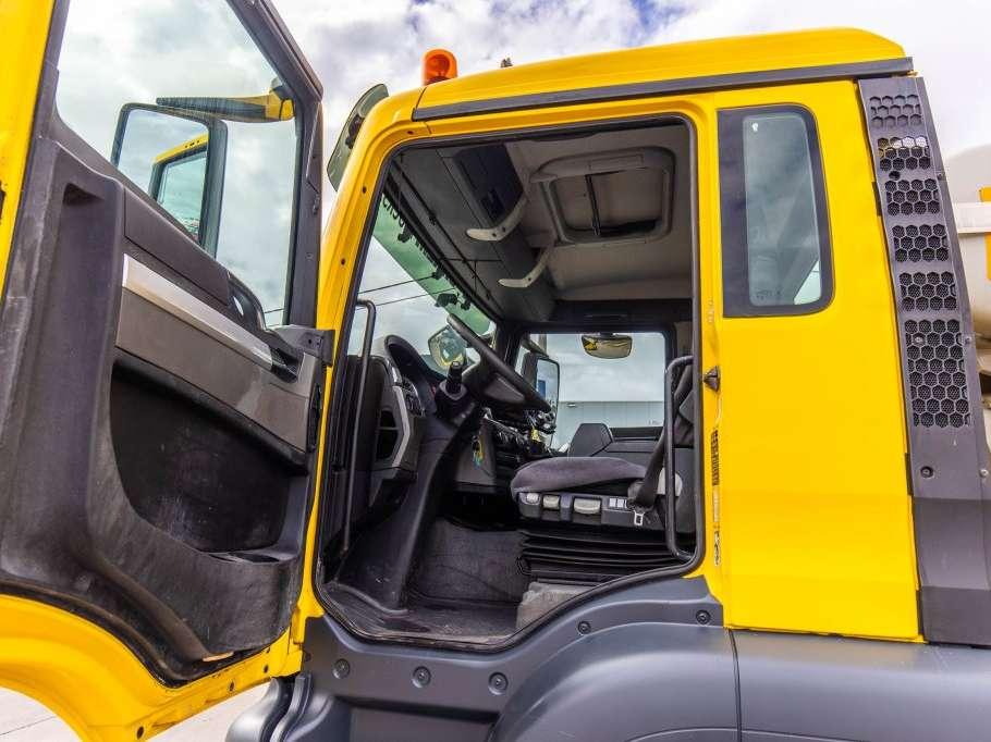 Man TGS 37.360 BB - LIEBHERR 10M3 Foto 17