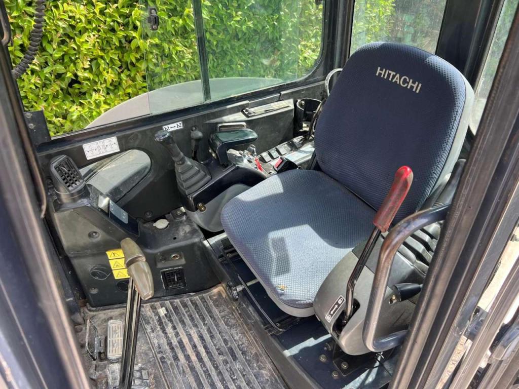 Hitachi ZX40U-2CLR Foto 6