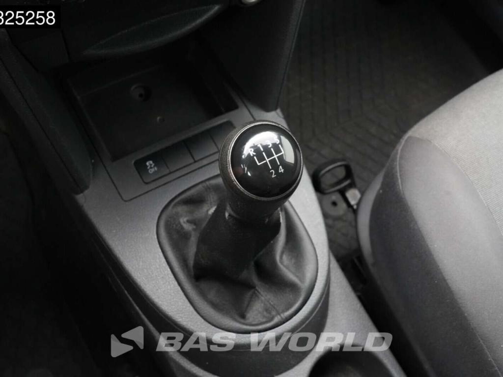Volkswagen Caddy 75pk L1H1 Trekhaak Airco Euro6 L1 Kompakt Airco Trekhaak Foto 16