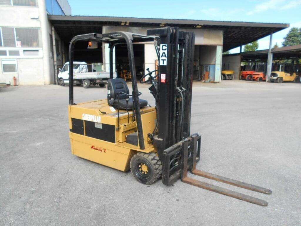Caterpillar F35 Foto 11