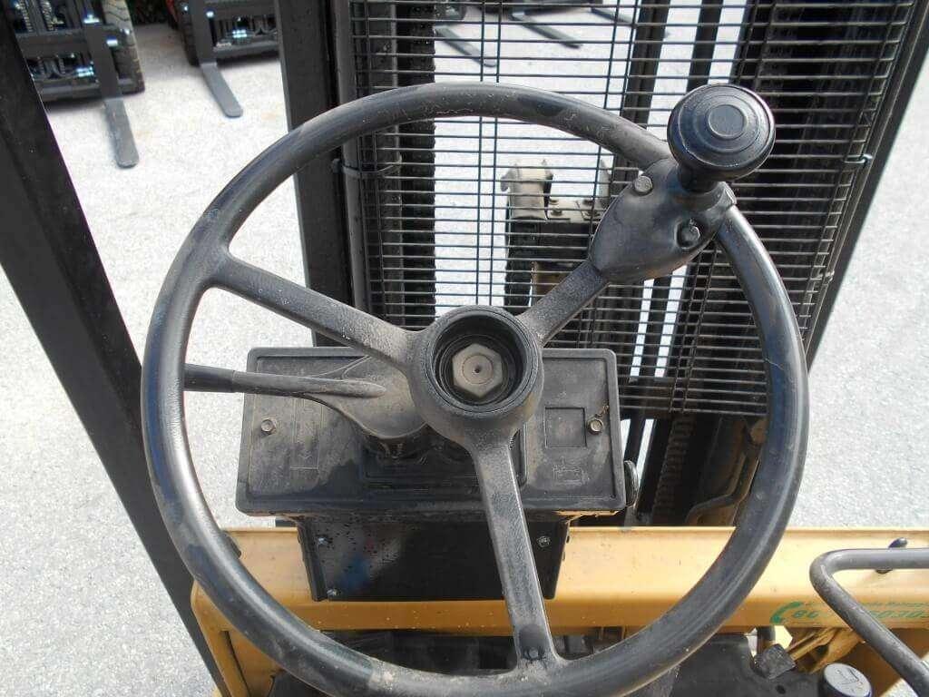 Caterpillar F35 Foto 5
