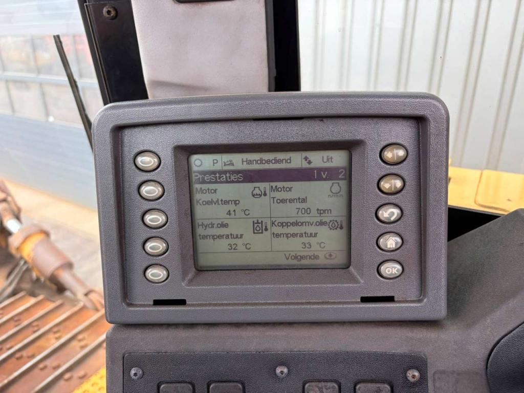 Caterpillar D8T Foto 23