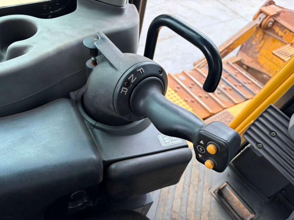 Caterpillar D8T Foto 26