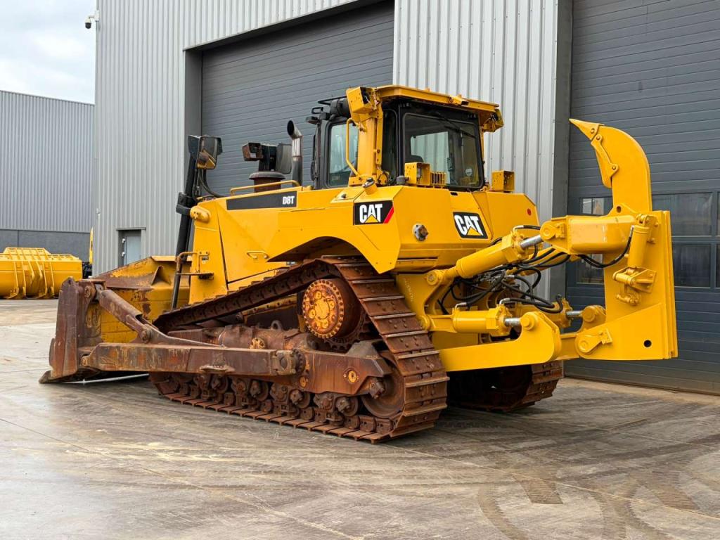 Caterpillar D8T Foto 3