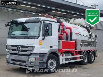 Mercedes-Benz Actros 2544 6X2 Vacuum truck Saug und druck Aufbau Semi-Automatic Euro 5 in vendita da BAS World B.V.
