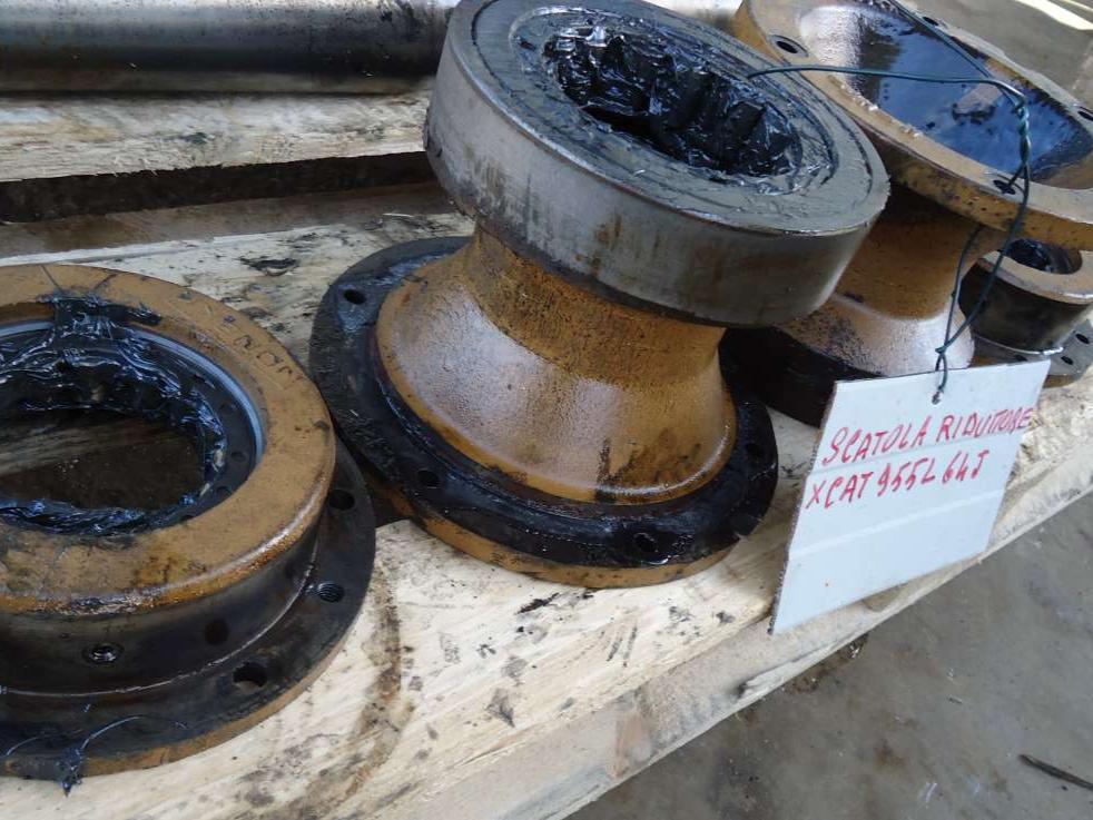 Scatola cuscinetti per riduttore per Caterpillar 955L Foto 1