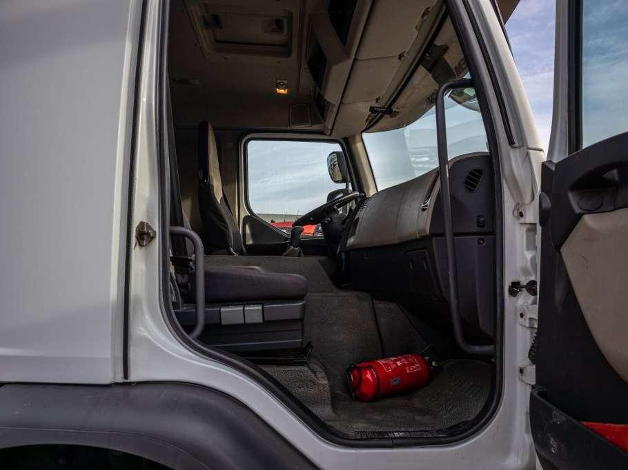 Renault PREMIUM 340 DXI-6X2 Foto 15
