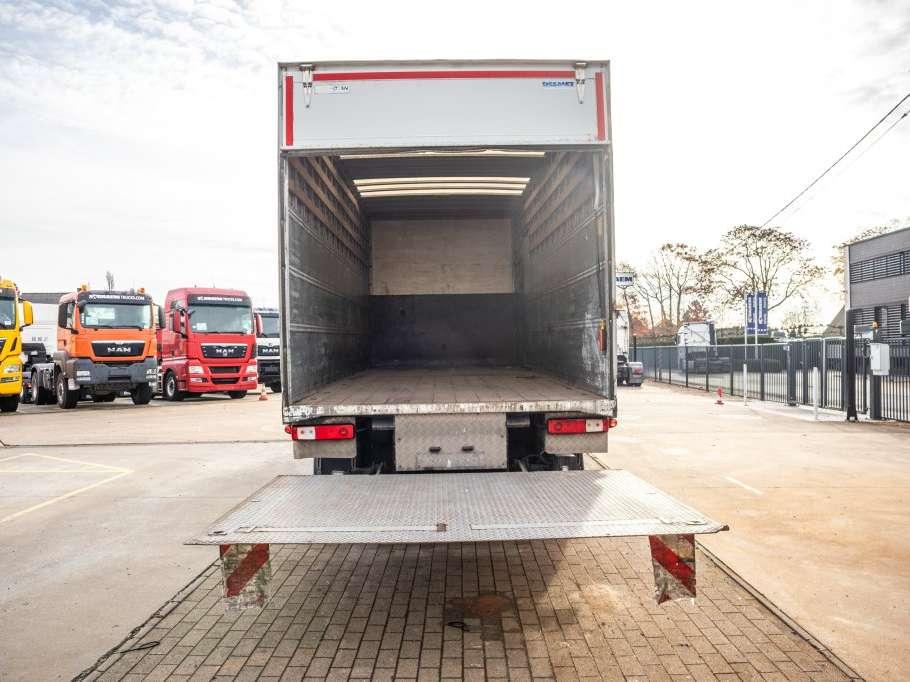 Renault PREMIUM 340 DXI-6X2 Foto 7