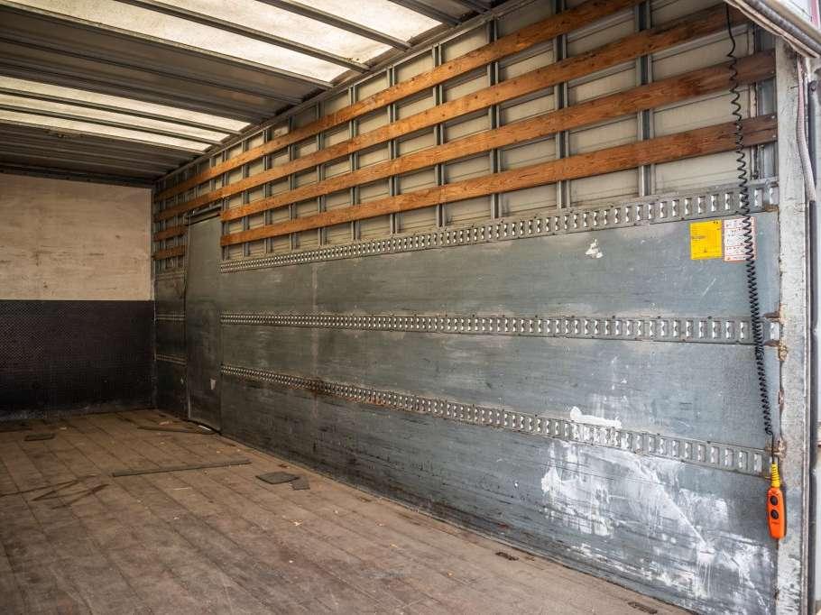 Renault PREMIUM 340 DXI-6X2 Foto 9