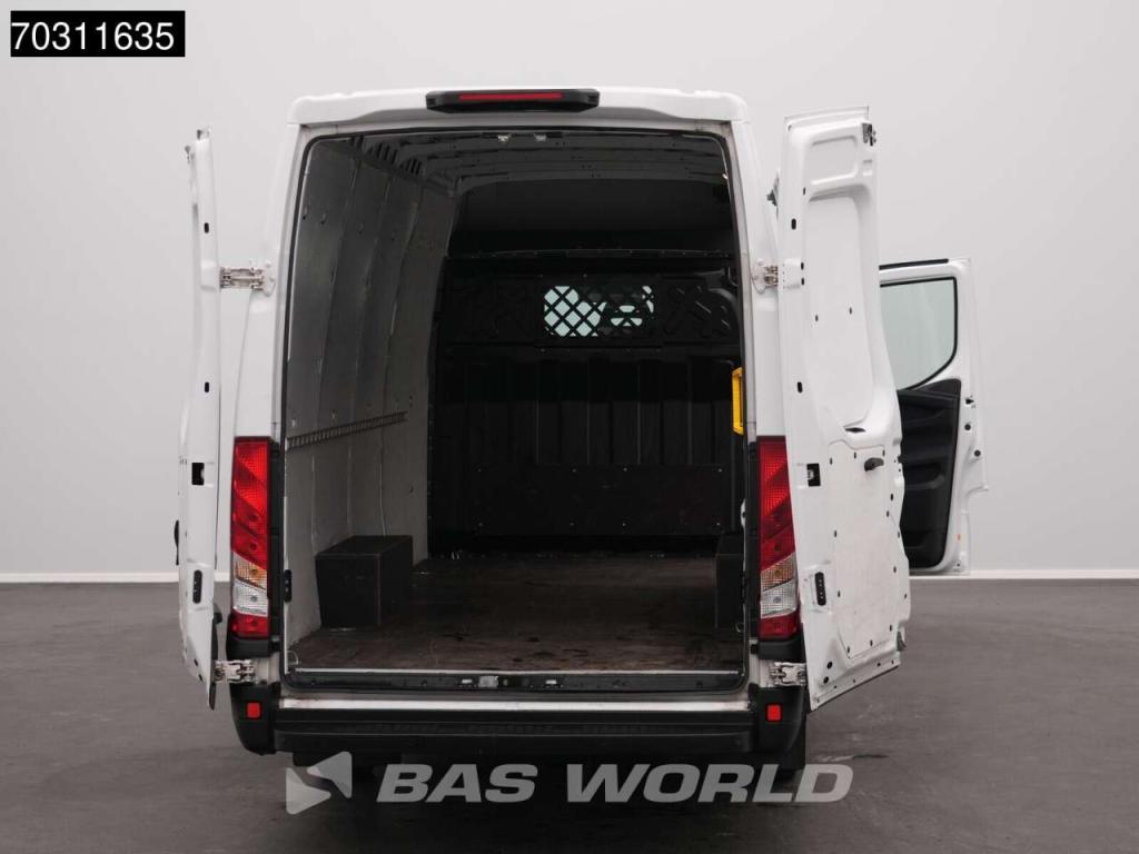 Iveco Daily 35S16 Automaat L3H2 3,5t Trekgewicht 160PK Airco Camera Parkeersensoren Euro6 L3 Airco Foto 17
