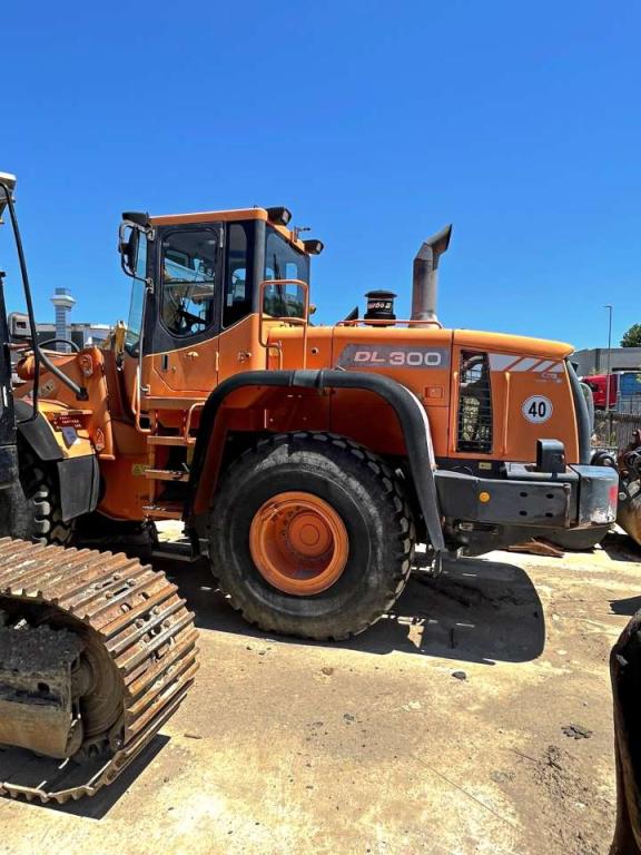 Doosan DL300 Foto 3