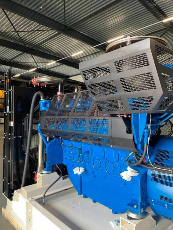 FG Wilson P900-1 - 900 kVA - Open Genset - DPX-16025-O Foto 10