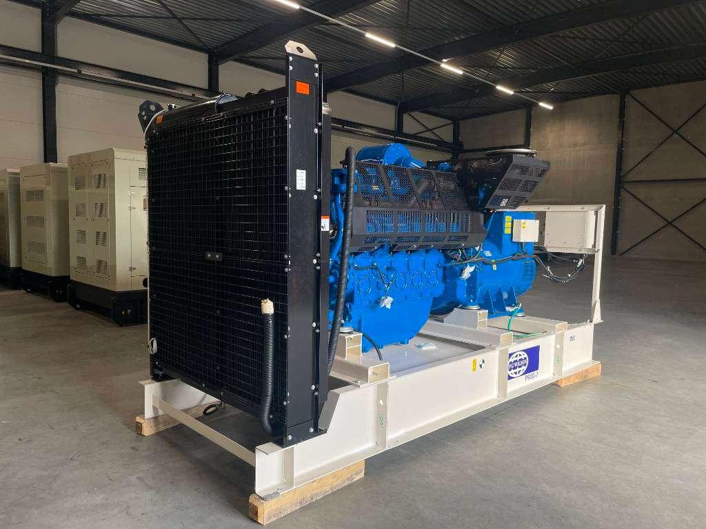 FG Wilson P900-1 - 900 kVA - Open Genset - DPX-16025-O Foto 2