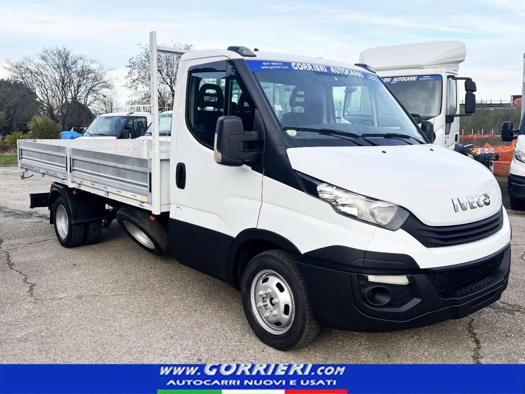 Iveco 35-140 Foto 2