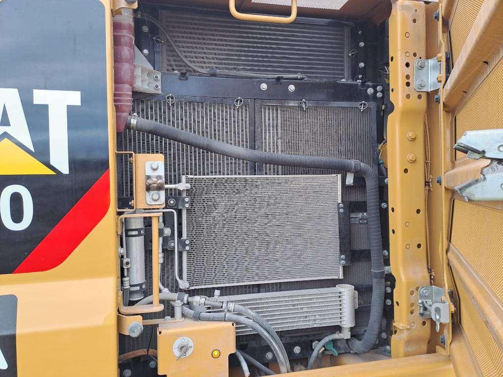 Caterpillar 320 Foto 13