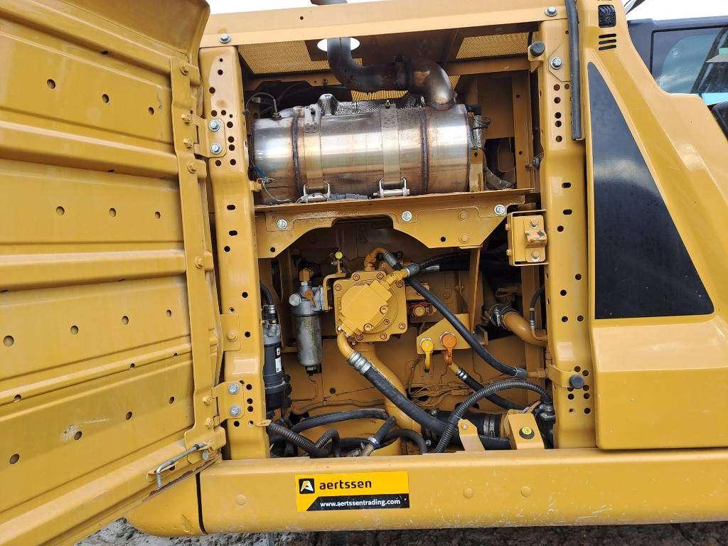 Caterpillar 320 Foto 15