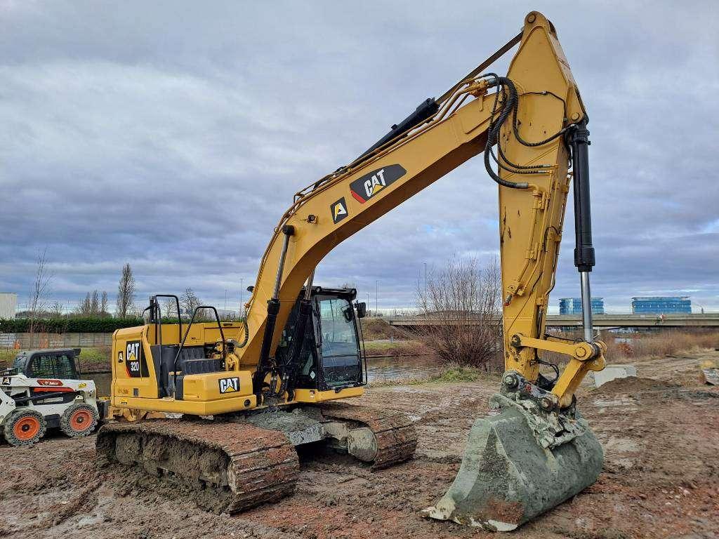 Caterpillar 320 Foto 7