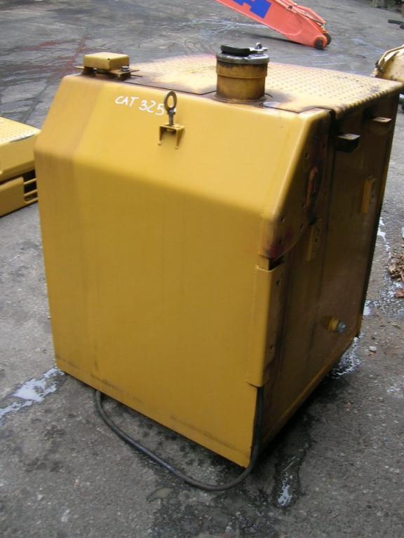 Serbatoio gasolio per Caterpillar 325 D Foto 1