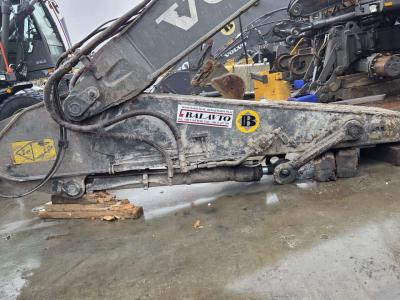 Volvo dipper arm 14684018 for Volvo EC210B F, EC210B LC, EC210B LR... in vendita da Balavto