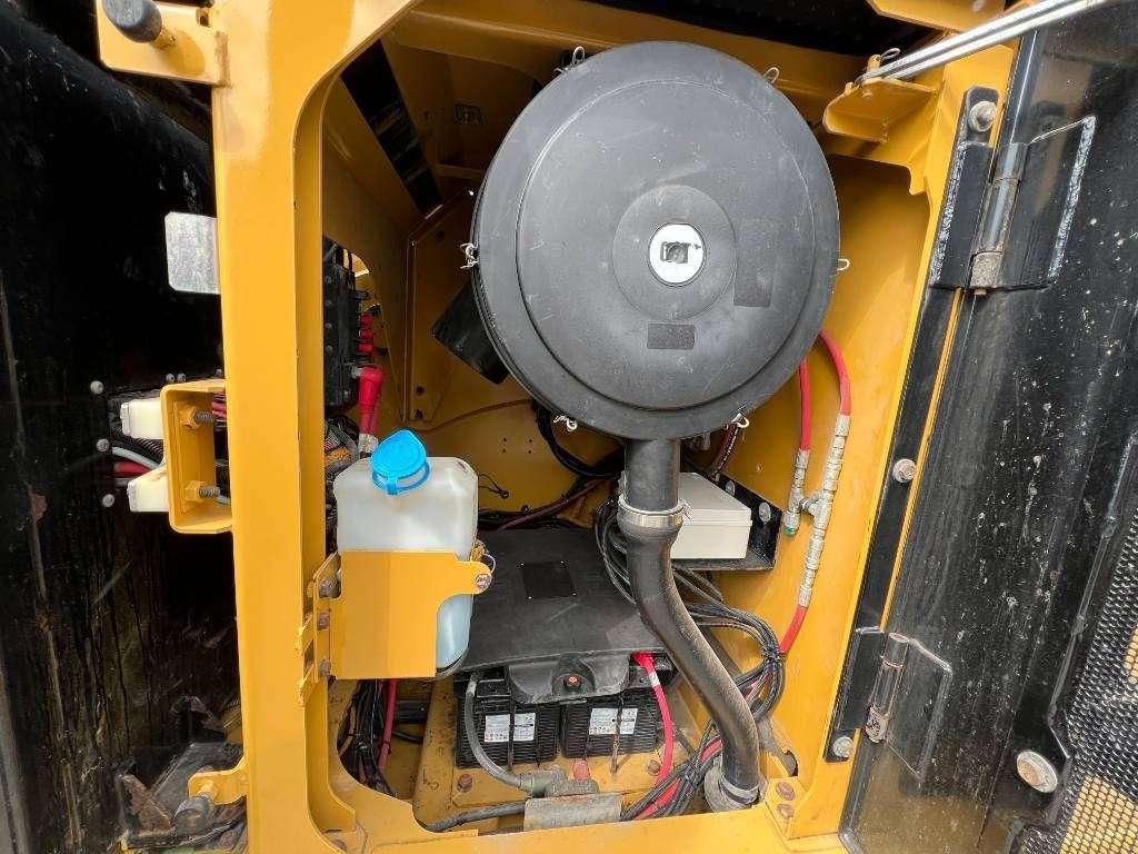 Caterpillar 374FL ME | U/C 70%! Foto 29