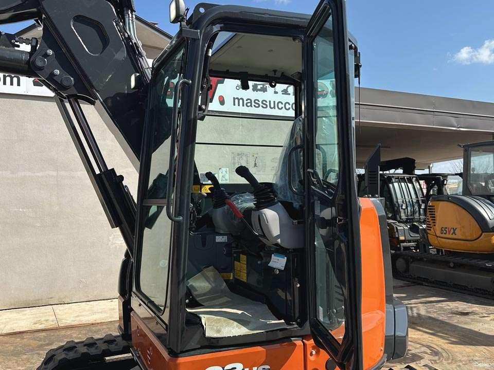 Hitachi ZX63U Foto 15