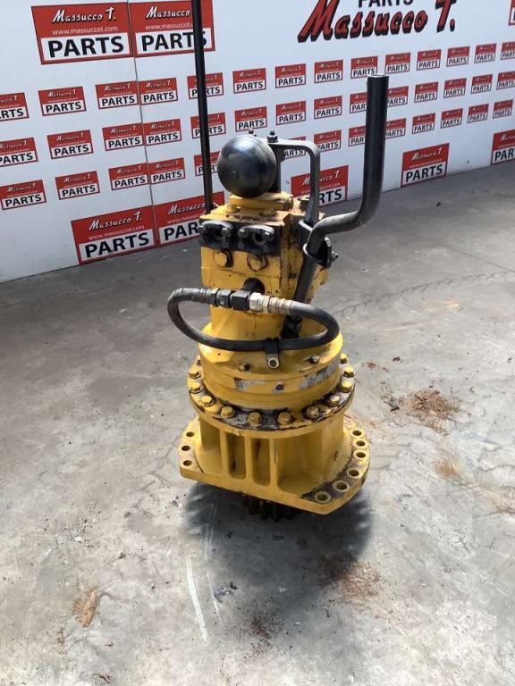 Motore di rotazione per Komatsu PC228-3 Foto 3