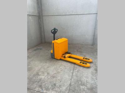 Jungheinrich EJE 116 in vendita da Deal Di Balliu Mentor & c. Sas