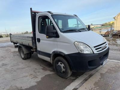 Iveco DAILY 3518C in vendita da Commerciale Adriatica Srl