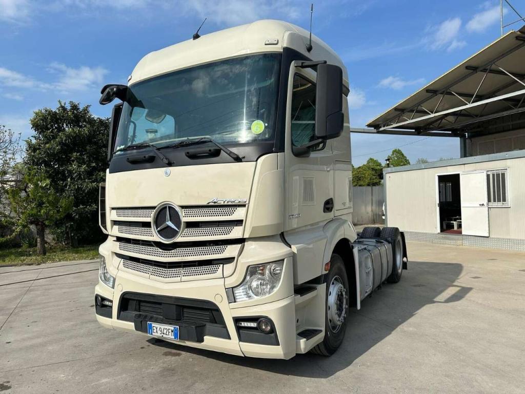 Mercedes-Benz Actros 1848 Foto 1