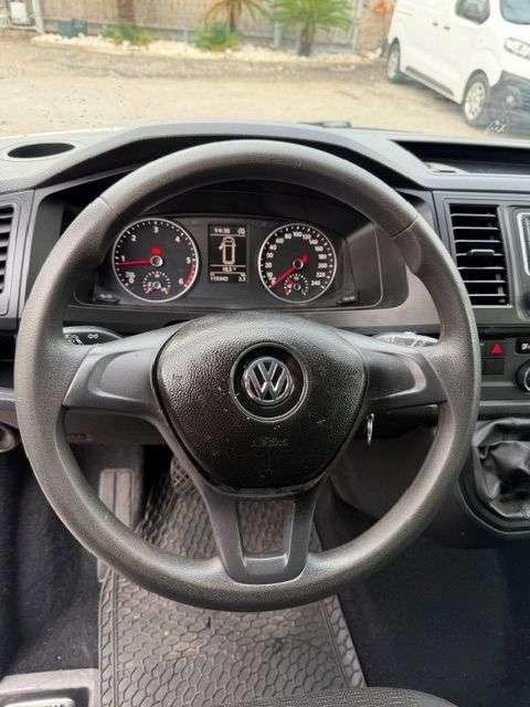 Volkswagen KOMBI 9 posti Foto 9