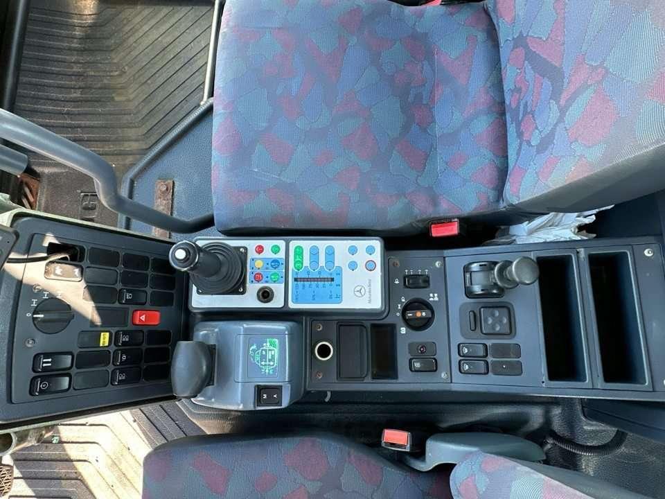 Mercedes-Benz Unimog 405 4X4 Foto 12