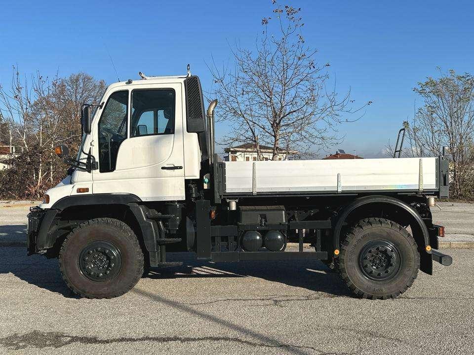 Mercedes-Benz Unimog 405 4X4 Foto 2
