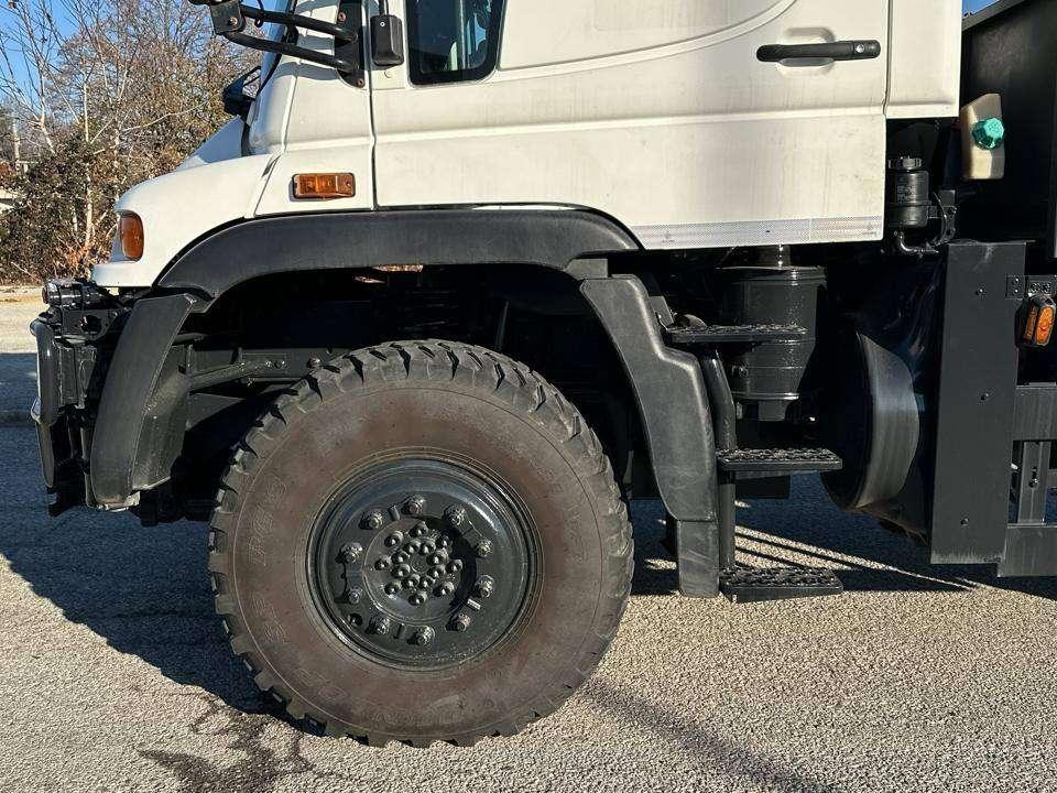 Mercedes-Benz Unimog 405 4X4 Foto 4