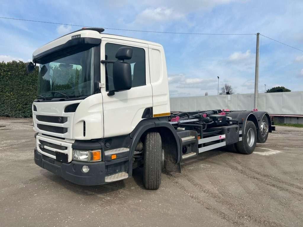 Scania P410 CP16 SCARRABILE Foto 1