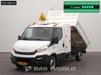 Iveco Daily 35S14 Automaat Open Laadbak met Kist 3.5t trekhaak Airco Cruise Euro6 Pritsche Pickup Open Bo in vendita da BAS World B.V.