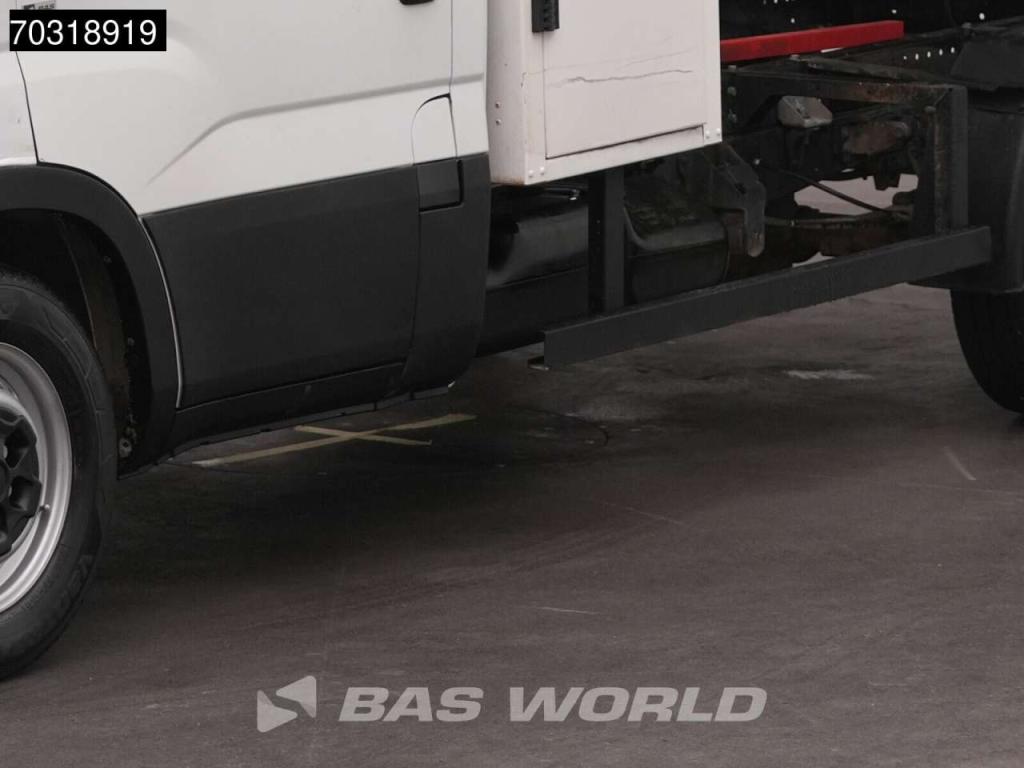 Iveco Daily 35S14 Automaat Open Laadbak met Kist 3.5t trekhaak Airco Cruise Euro6 Pritsche Pickup Open Bo Foto 24