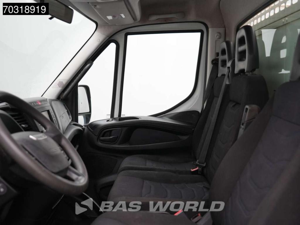 Iveco Daily 35S14 Automaat Open Laadbak met Kist 3.5t trekhaak Airco Cruise Euro6 Pritsche Pickup Open Bo Foto 3
