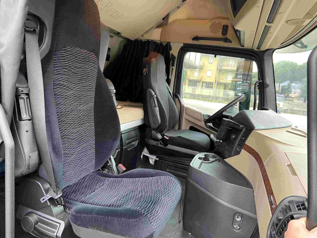 Mercedes-Benz 420 Euro 6 Foto 5