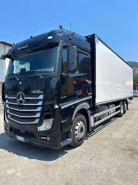 Mercedes-Benz actros 2548 Foto 2