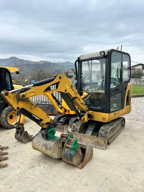 Caterpillar 301.6 Foto 1