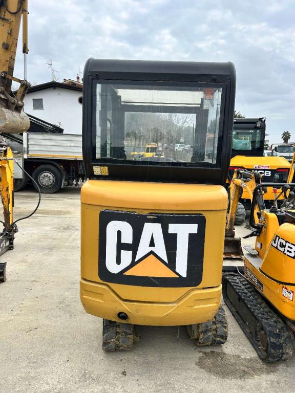 Caterpillar 301.6 Foto 3