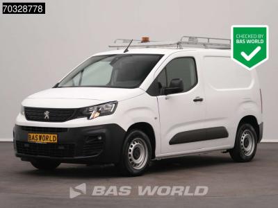 Peugeot Partner 110pk Benzine L1H1 Navi Airco Cruise Camera Parkeersensoren v+a Imperiaal Euro6 L1 Kompakt in vendita da BAS World B.V.